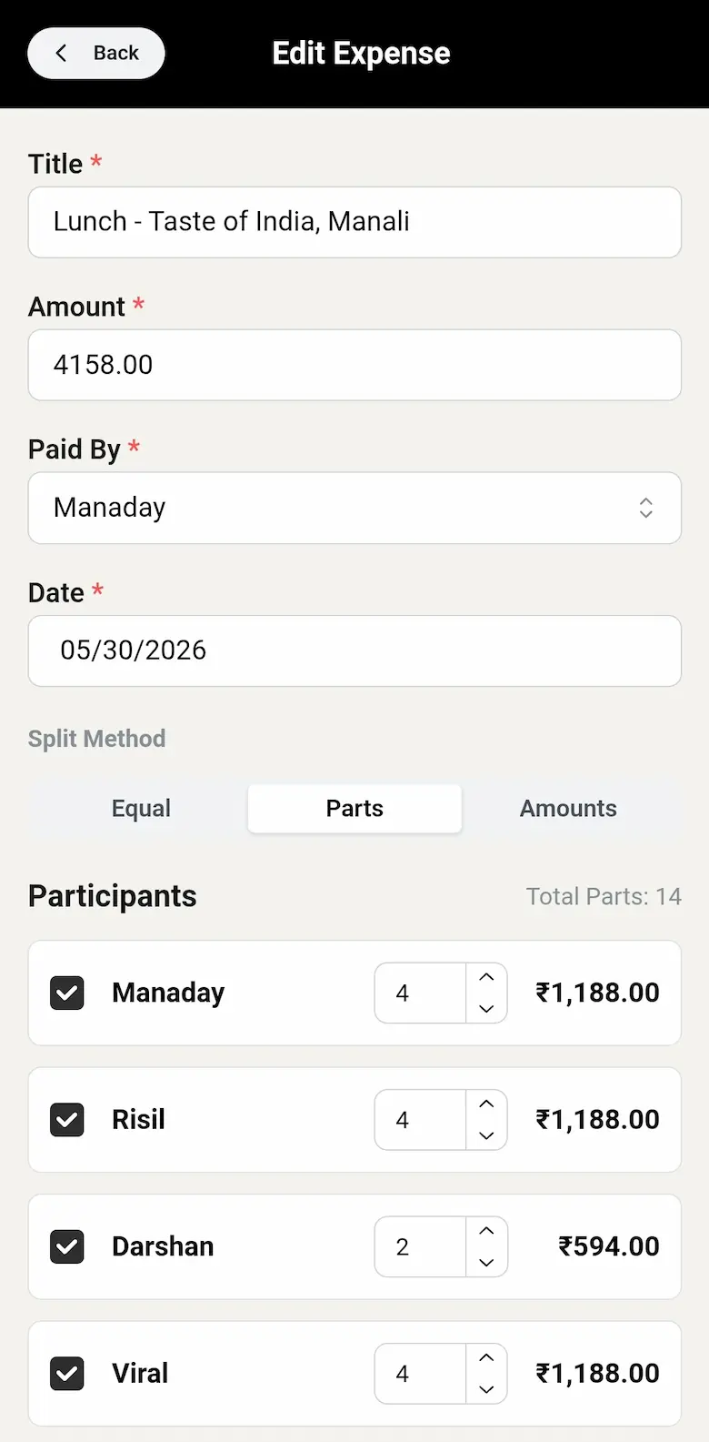SplitRover expense details showing participant split amounts.